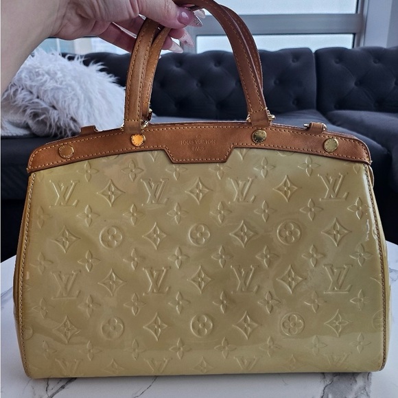 Louis Vuitton Monogram Vernis Brea MM - Picture 12 of 13